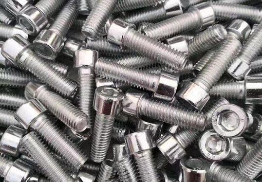 如何正確選擇和使用螺栓，以確保安全和可靠性